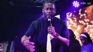 Min. Joseph  Benjamin  Ministering  at  Casting Crowns  Worship Event 