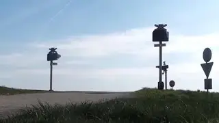 Former Railway Level Crossing at Ostrožsk&aacute; Nov&aacute; Ves 🇨🇿 | V&Uacute;D (No White Light)
