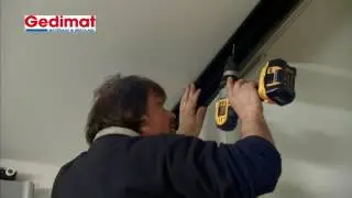 Poser une cloison coulissante - Gedimat - Ma maison s'agrandit, se r&eacute;nove (saison 2)