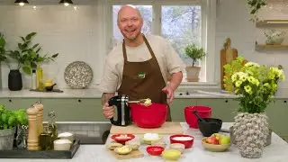 Segmjuk &auml;ppelkaka med kardemummakrisp - K&ouml;ket