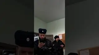 ПОЛИЦИЯ НА БРОНИ ФЕСТЕ #фурри #брони #фурсьют #реакция