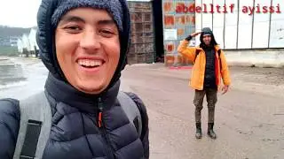 حراقة  ومغاربة في كلادوشا البوسنية مع المعاناة جو الشتاء البارد