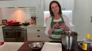 Classic Rum Balls #christmasbaking #christmas 
