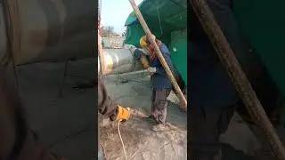 Grinding to remove slag #pipelinewelder #arcwelding #welder #metalworking #welding #Grinding #weld z