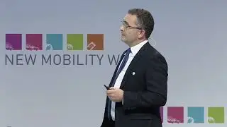New Mobility World 2017 &mdash; St&eacute;phane P&eacute;an: Digital Cities and the Future of Transportation