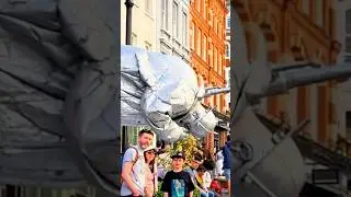 Silverman Statue Summer performance in Covent Garden.  #valentinthestatue #blindperformer
