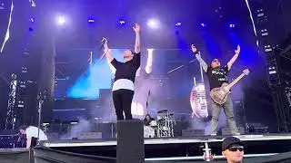 Shinedown Ocean City Maryland Fly from the Inside with Brad Stewart/ Planet Zero