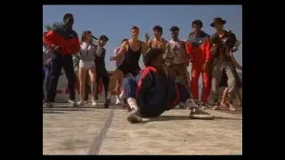 Jean Claude Van Damme bailando Breakdance 1984