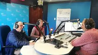 Gabri&euml;l Van Eeden en Ds. Sas Swart en Marietjie Boonzaaier. Hulle tema is Jesus se omgeehart.