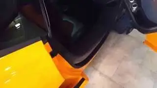 McLaren 12C soft door close