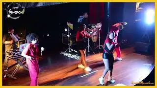 GRUPO LA TREMENDA Funda fin de fiesta SALA ROSA LAR RIBADEO 26 4 25#rosendorosendo