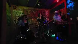 Java Llamas - Every Little Thing She Does is Magic (The Police)