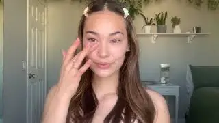 SKINIMALISM with Peyton Kiley Saige | Earth to Skin
