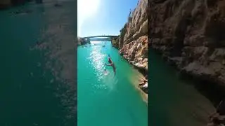 Cliff diving in Verdon, France 🤪