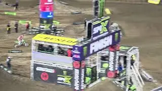 Big Battle 💪⚔️ Chase Sexton  Jason Anderson  😱🇺🇲 Angel Stadium  #shortsvideo #motorbike #supercross 