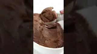 Death by Chocolate KETO ICE CREAM - Rich chocolate flavor, only 3.2g net carbs!