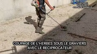 désherbage dans du gravier.