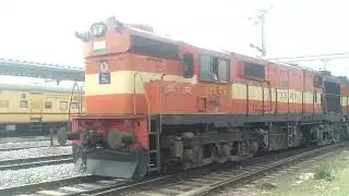 #wdg3a #petrolcars #goodstrains #twinengine  #wdm3atrainvideos #wdm3a #trains #acceleration