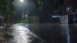 Night Rain Street Ambience Without Music | The Atmosphere of a Quiet Street During a Rainy Night