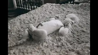 The sculptor, the baby and the 'Fool for Christ'