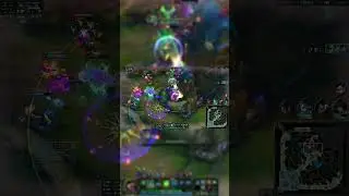 Twitch Insane Penta #shorts #leagueoflegends #twitch #pentakill #league  #adc #outplay #leagueclip