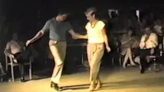 1985 - Gail & Tommy Davis - St.  Nick's Contest