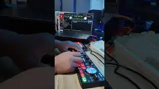 Scratch practice with DJ2GO2 Touch 🎚️#shorts  #numarkdj2go2touch #scratchpractice