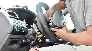 How to Replace an Airbag on a Vehicle