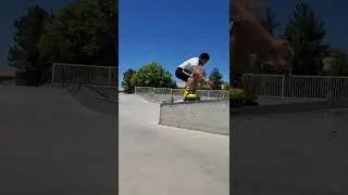 fakie 180 grab #Rollerblade #aggressiveskating #quadskates #inlineskate #flyingeagle #microskate
