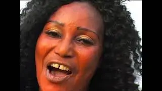 Obaa Kate - Me Nyame Woaa Na Waye - Official Video