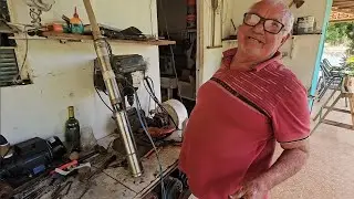 OLHA EU E MEU IRMÃO RUBENS CONCERTAMOS A BOMBA SUBMERSA E FIZ UM AERADOR 