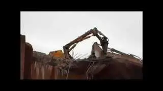Kiyi Dock remote controlled jackhammer on top of oredock 11-29-12