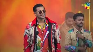Electrifying energy of Asim Azhar's unforgettable performance at Kashmir HUM Style Awards!