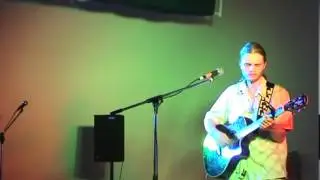 Stefo   Ne Multe Pli Kaj Tiel Plu) (FESTO 2009 Zwingenberg)  - Legendado em portugu&ecirc;s.