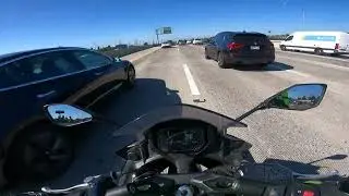 Splitting Lanes Car Changes Lanes 1 Minute 40 Seconds In This Video