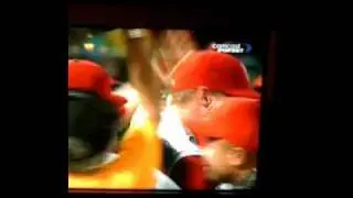 Roy Halladay throws perfect game