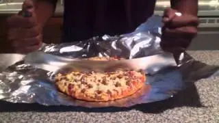 Cut a Pizza Perfectly with Mezzaluna Knife Part 1