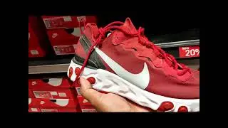 Acienda silang Nike Oregon Premium Outlet Clearance Sale ! Mapakaraming sapatos!!!!