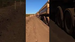 😱LONGEST ROADTRAINS IN AUSTRALIA🇦🇺 #shorts #automobile #ytshorts #fyp #trending#viralvideo