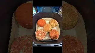 Pieczone serki typu włoskiego z air fryer pieczone w przyprawach #sery #airfryer #jedzenie #kylotv