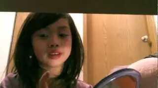 CUTE!: 6 Year Old Izzy Sparkles Does A Make Up Tutorial!