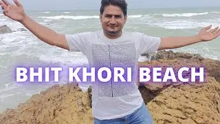 BHIT KHORI BEACH { NEAR BY KARACHI } enjoying 🚣