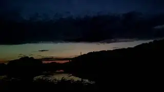 John station&aelig;r Olsen Mongo tv ude selv om natten, for at h&oslash;re om 🐸 kv&aelig;kker ☺️