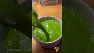 Quick & easy plant-based spinach soup / SOS-free / Vegan