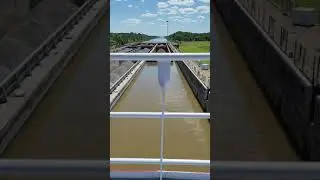 Southbound on Tennessee Tombigbee river. Making Glover Wilkins Lock.