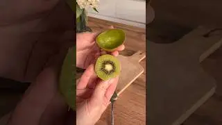 Легкий способ очистить киви #cooking