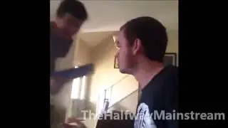 ▶ Funniest Vines Compilation 2014   Best Vine Videos  April 2014 Video  Funny Vines   YouTube 360p