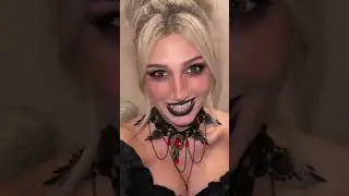 😼 #bite #vamp #halloweenlook #throwback