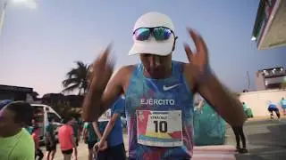 Gana Juan Luis Barrios en Medio Maraton Veracruz 2018