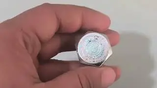 Hex bolt
